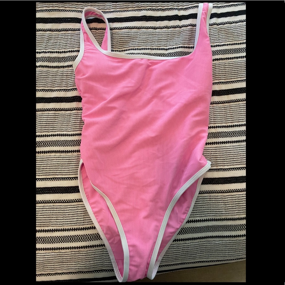 Lainsnow one piece